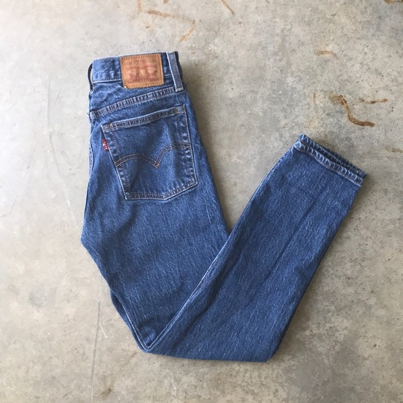 Levi's Denim - Levi’s Wedgie Icon - Something Cheeky